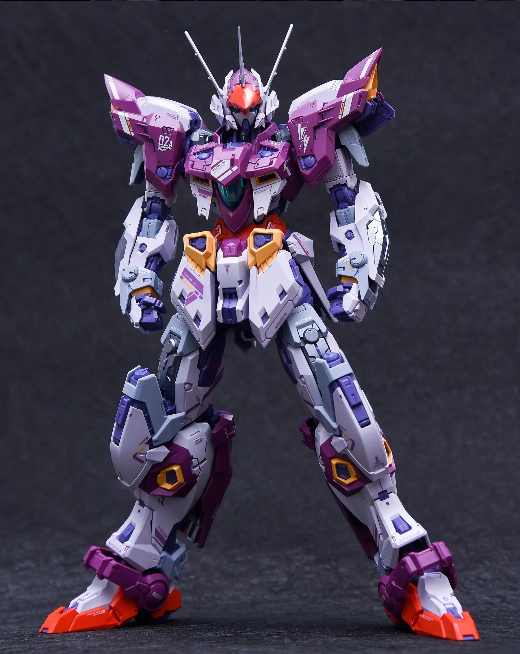 THUNDERBOLT Real Minutia Desig - Model Kit Infinite Dimension avaliação e preço
