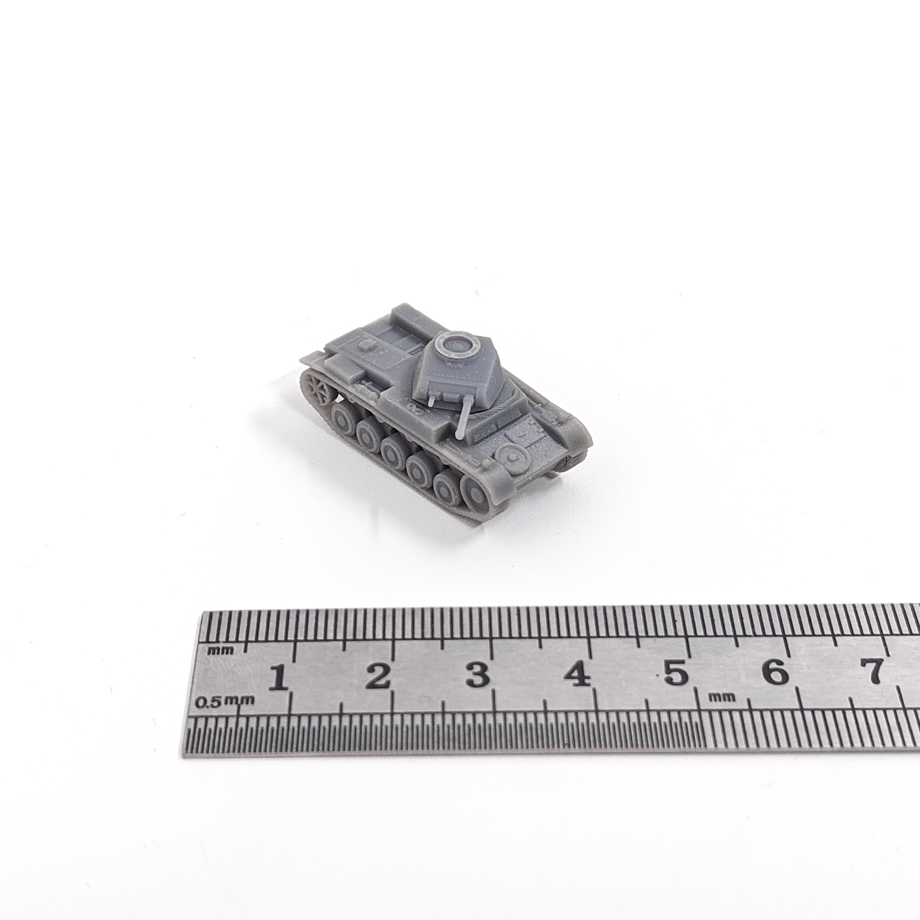 1/144 Scale Panzer II Ausf.F M - Model Kit Zero avaliação e preço
