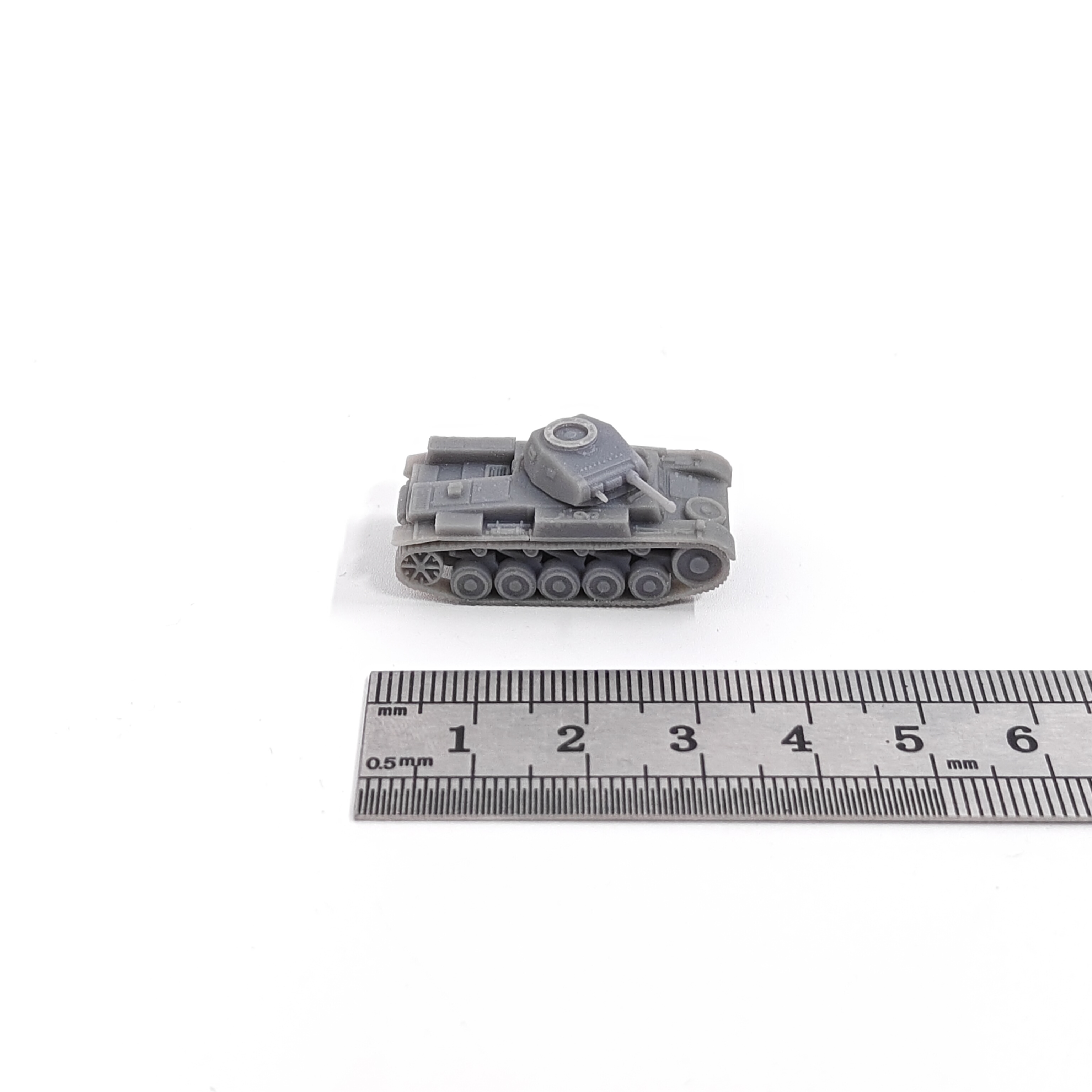 1/144 Scale Panzer II Ausf.F M - Model Kit Zero avaliação e preço