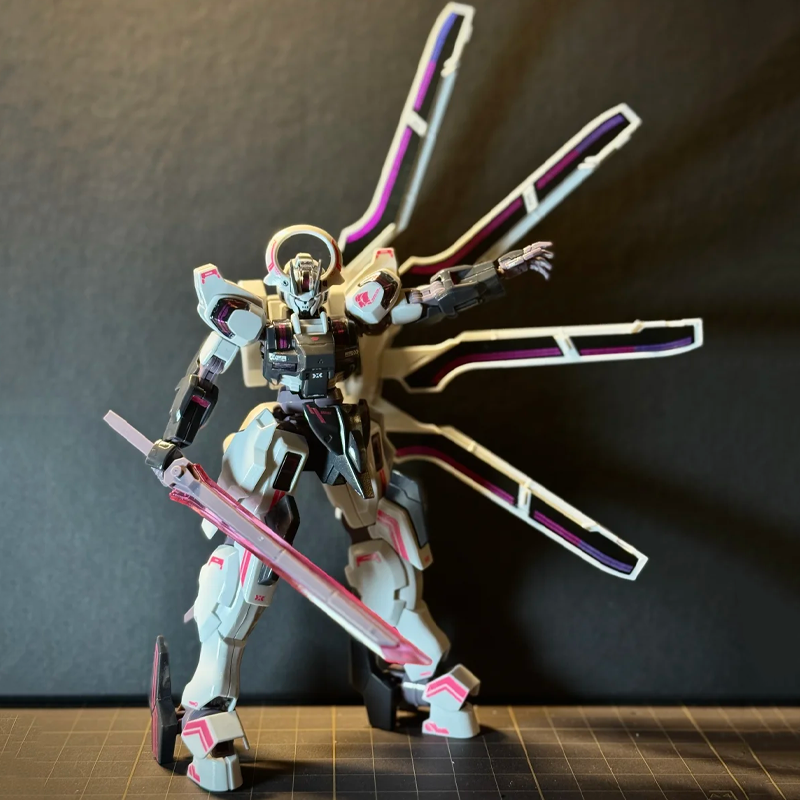 HG 1/144 Schwarzette The Witch - Model Kit Valkyrie avaliação e preço