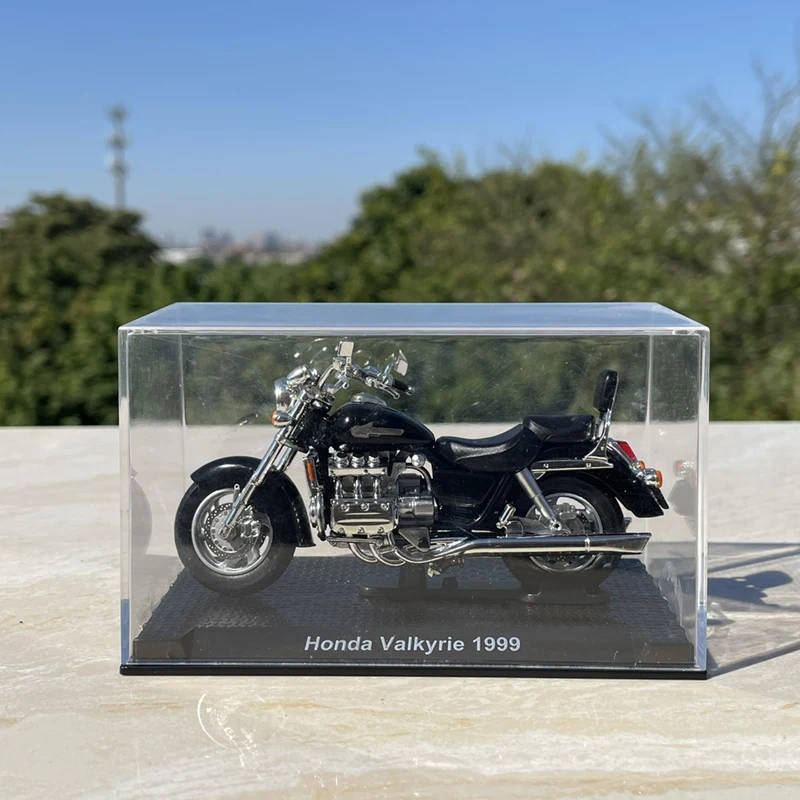 1:18 Valkyrie 1999 Alloy Touri - Model Kit Valkyrie avaliação e preço